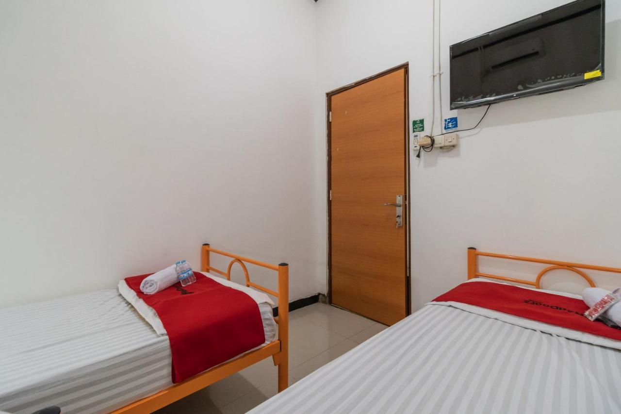 Reddoorz Near Terminal Bubulak Bogor Hotel ภายนอก รูปภาพ