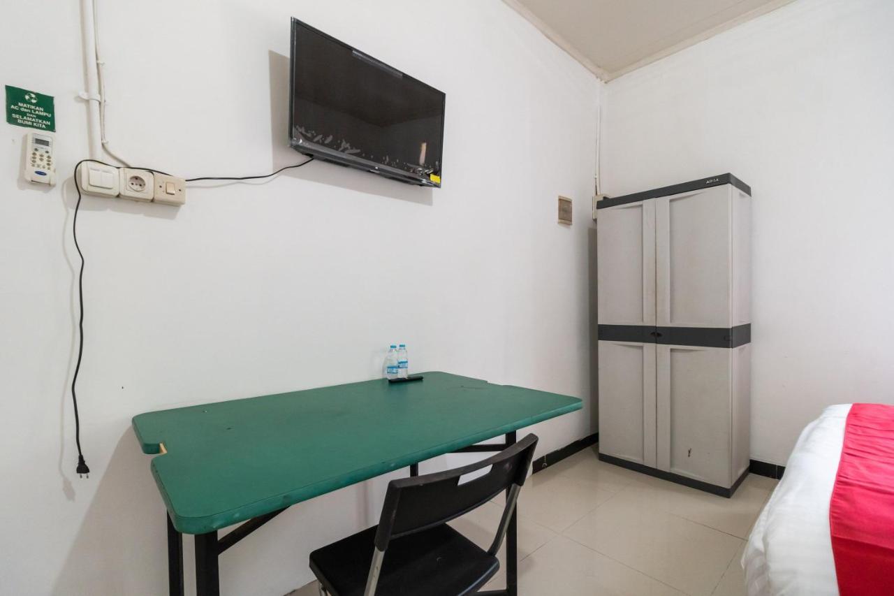Reddoorz Near Terminal Bubulak Bogor Hotel ภายนอก รูปภาพ