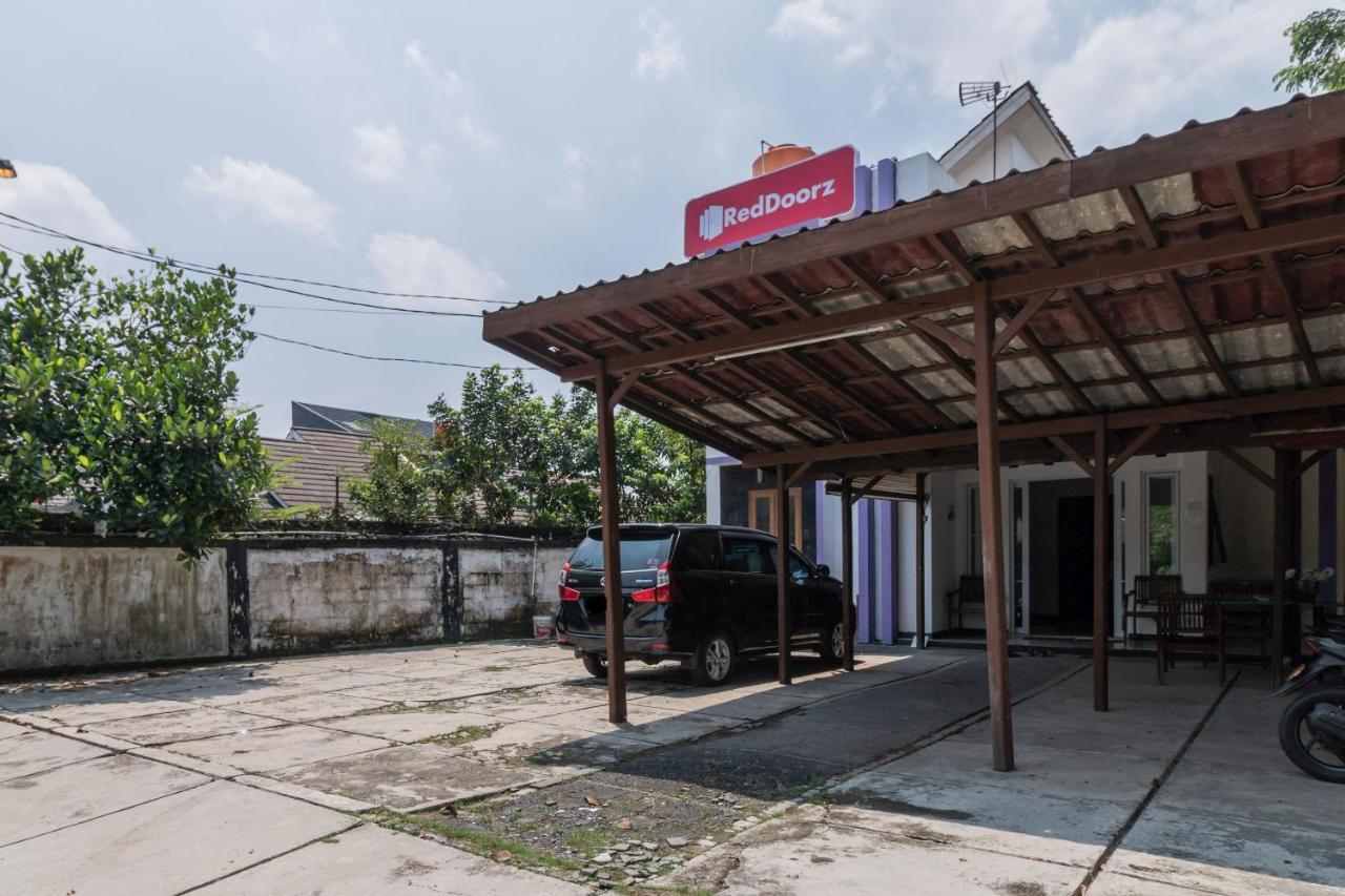 Reddoorz Near Terminal Bubulak Bogor Hotel ภายนอก รูปภาพ