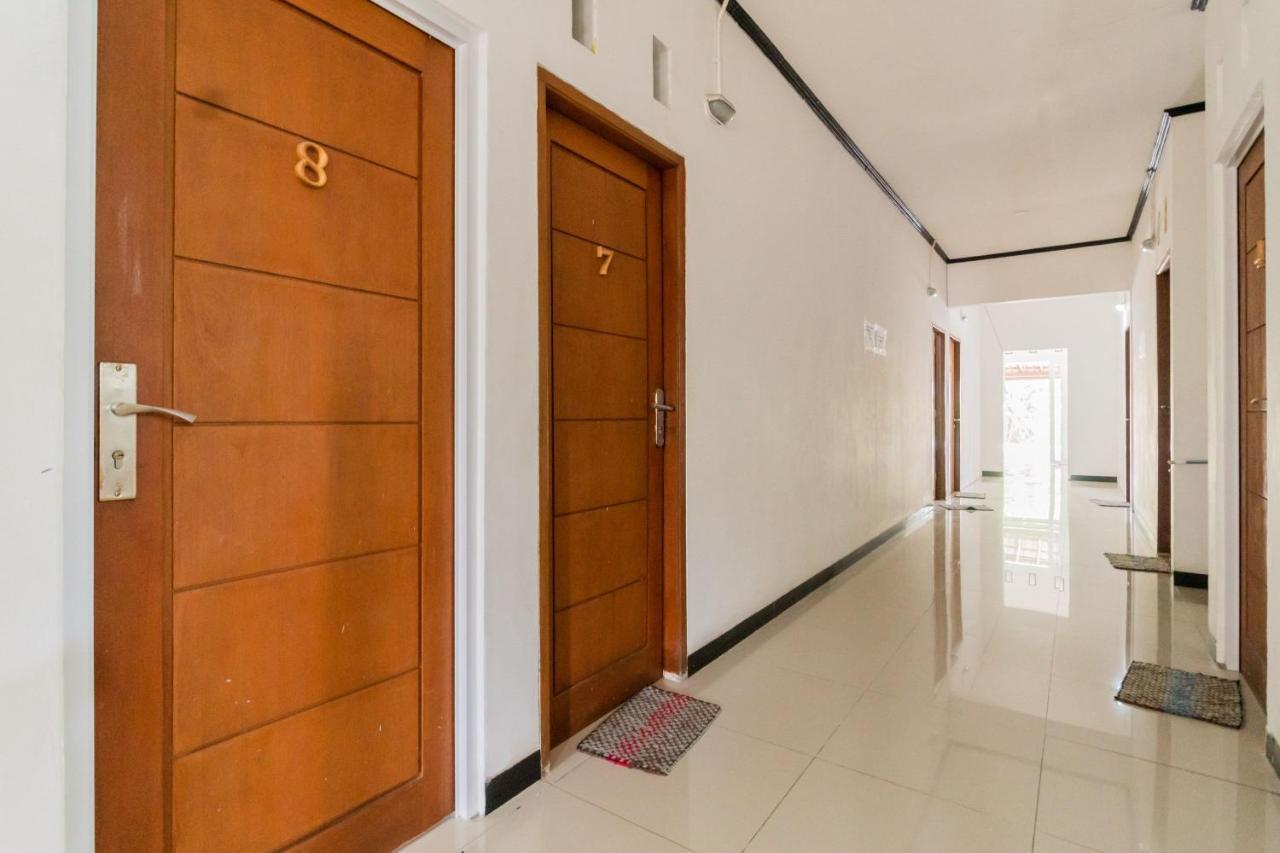 Reddoorz Near Terminal Bubulak Bogor Hotel ภายนอก รูปภาพ